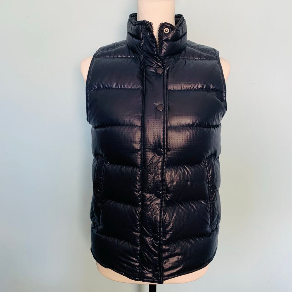 J. Crew Women’s Shiny Puffer Down Vest Size XS in Navy - Picture 7 of 9
